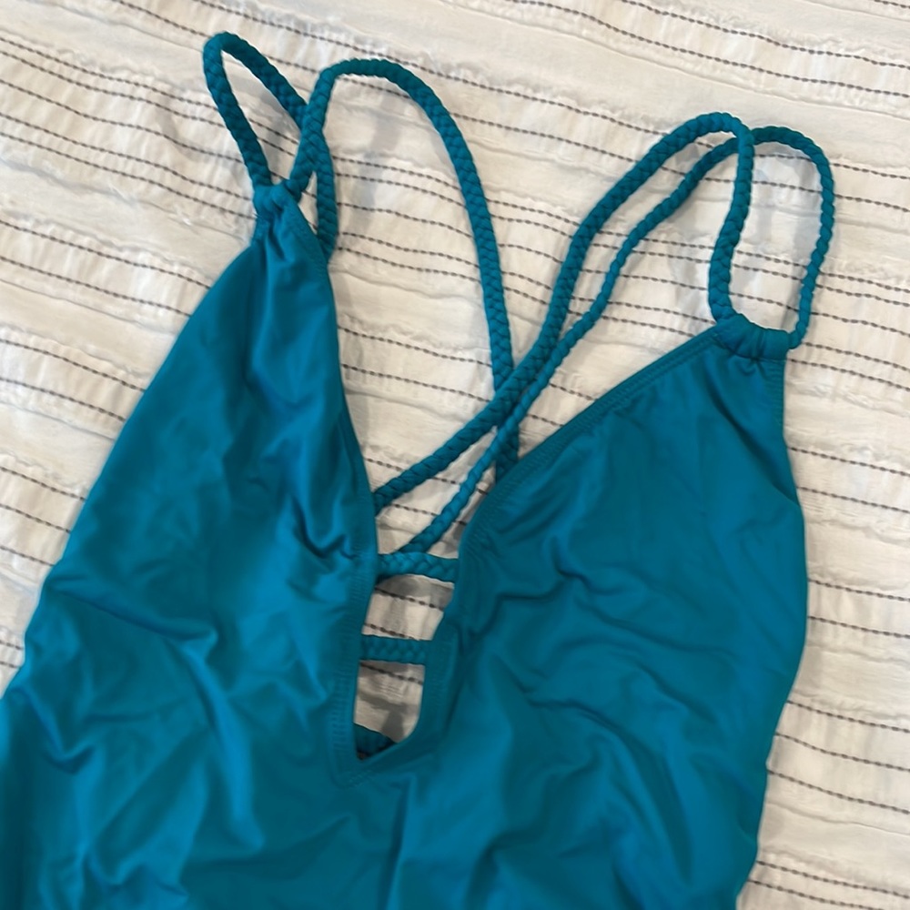 BCBG SWIM - Picture 2 of 4